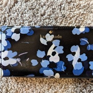 Kate Spade Cedar Street Floral Stacy wallet